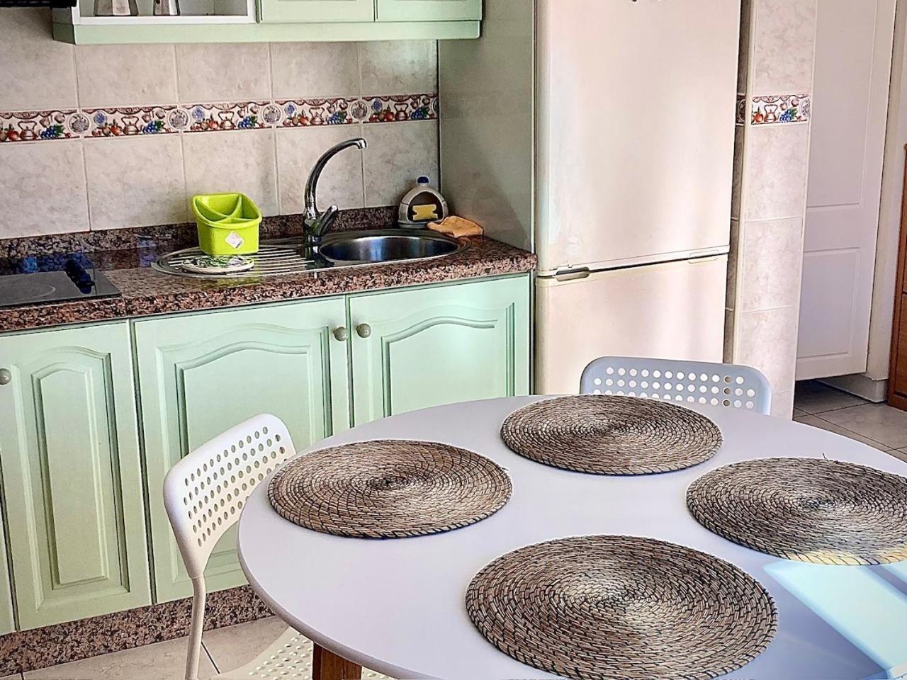 Apartamento En Primera Linea De Playa, Centrico, Tranquilo プラヤ・デ・ラス・アメリカス エクステリア 写真